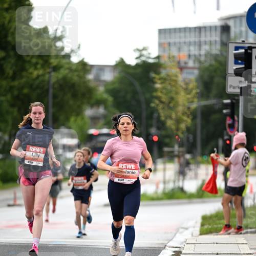 14.06.2026 - REWE Women's Run Dr. Thomas Lammeyer http://msf.ph/oto/9777265 14.06.2026 10:40:13 Laufen 5990, 7, 55306, 7 meine-sportfotos.de