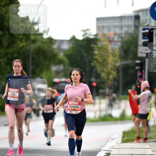 14.06.2026 - REWE Women's Run Dr. Thomas Lammeyer http://msf.ph/oto/9777267 14.06.2026 10:40:13 Laufen 5990, 5306 meine-sportfotos.de