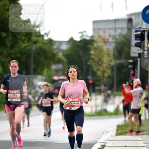 14.06.2026 - REWE Women's Run Dr. Thomas Lammeyer http://msf.ph/oto/9777270 14.06.2026 10:40:13 Laufen 5990, 57, 5306 meine-sportfotos.de