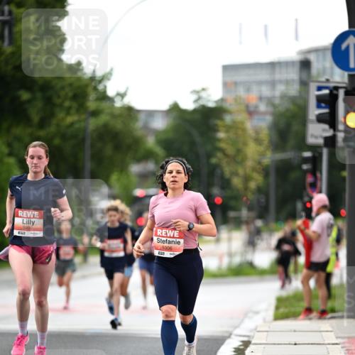14.06.2026 - REWE Women's Run Dr. Thomas Lammeyer http://msf.ph/oto/9777274 14.06.2026 10:40:13 Laufen 5990, 57, 5306, 1 meine-sportfotos.de