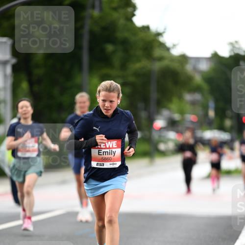 14.06.2026 - REWE Women's Run Dr. Thomas Lammeyer http://msf.ph/oto/9777303 14.06.2026 10:40:19 Laufen 5860 meine-sportfotos.de