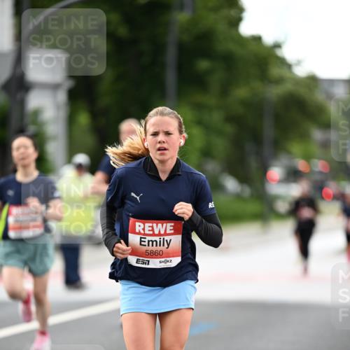 14.06.2026 - REWE Women's Run Dr. Thomas Lammeyer http://msf.ph/oto/9777310 14.06.2026 10:40:20 Laufen 5860 meine-sportfotos.de