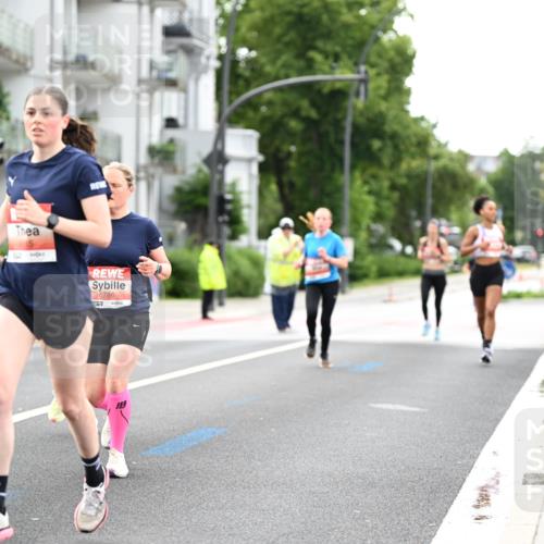 14.06.2026 - REWE Women's Run Dr. Thomas Lammeyer http://msf.ph/oto/9777352 14.06.2026 10:40:31 Laufen 15, 5786 meine-sportfotos.de