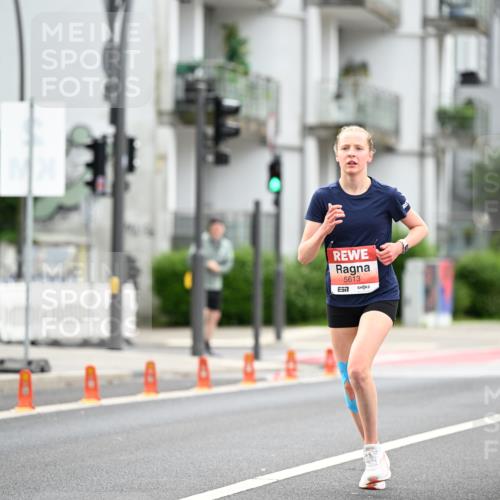 14.06.2026 - REWE Women's Run Dr. Thomas Lammeyer http://msf.ph/oto/9777399 14.06.2026 10:40:40 Laufen 5613, 57 meine-sportfotos.de