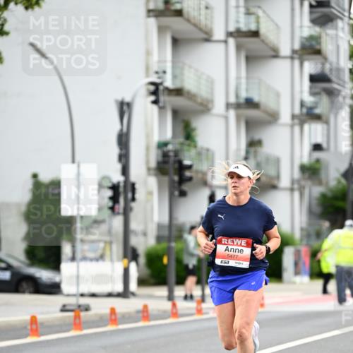 14.06.2026 - REWE Women's Run Dr. Thomas Lammeyer http://msf.ph/oto/9777416 14.06.2026 10:40:46 Laufen 5477, 7 meine-sportfotos.de