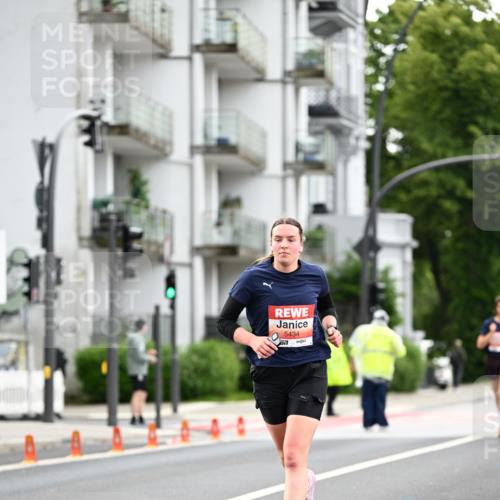 14.06.2026 - REWE Women's Run Dr. Thomas Lammeyer http://msf.ph/oto/9777420 14.06.2026 10:40:47 Laufen 5434 meine-sportfotos.de