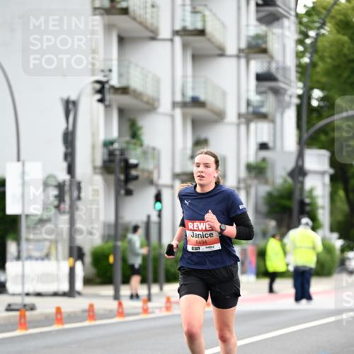 14.06.2026 - REWE Women's Run Dr. Thomas Lammeyer http://msf.ph/oto/9777422 14.06.2026 10:40:48 Laufen 5434 meine-sportfotos.de