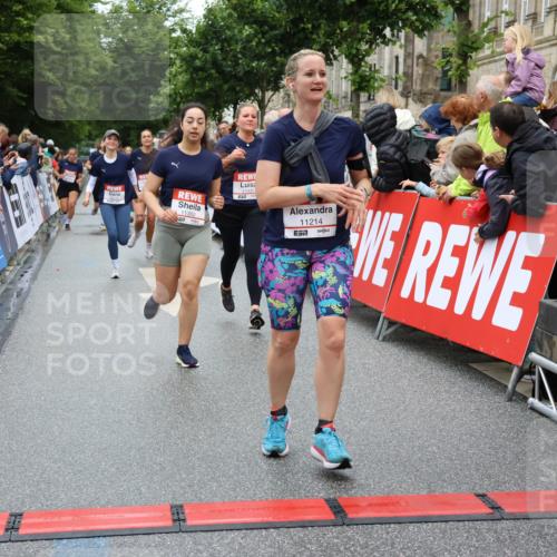 14.06.2026 - REWE Women's Run Strokosch-Dieckow http://msf.ph/oto/9777432 14.06.2026 09:57:02 Ziel 10253, 10479, 10773, 11132, 11214, 11283, 11302, 11312, 11436, 11509, 11535 meine-sportfotos.de