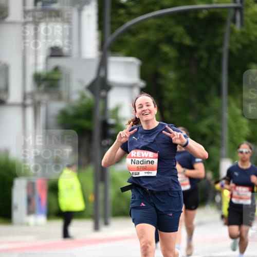 14.06.2026 - REWE Women's Run Dr. Thomas Lammeyer http://msf.ph/oto/9777446 14.06.2026 10:40:53 Laufen 5702, 7 meine-sportfotos.de