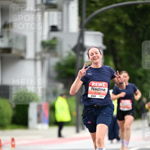 14.06.2026 - REWE Women's Run Dr. Thomas Lammeyer http://msf.ph/oto/9777448 14.06.2026 10:40:53 Laufen 5702, 7 meine-sportfotos.de
