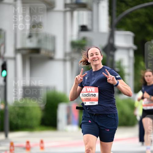 14.06.2026 - REWE Women's Run Dr. Thomas Lammeyer http://msf.ph/oto/9777452 14.06.2026 10:40:54 Laufen 5702 meine-sportfotos.de