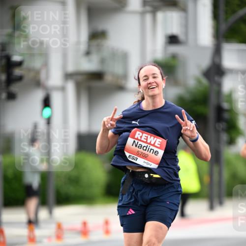14.06.2026 - REWE Women's Run Dr. Thomas Lammeyer http://msf.ph/oto/9777455 14.06.2026 10:40:54 Laufen 5702 meine-sportfotos.de