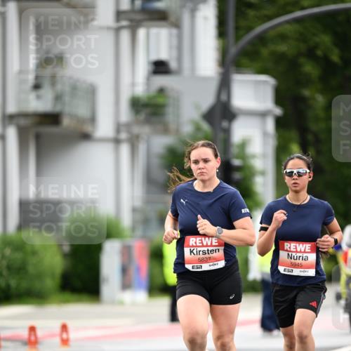 14.06.2026 - REWE Women's Run Dr. Thomas Lammeyer http://msf.ph/oto/9777464 14.06.2026 10:40:56 Laufen 5837, 57, 5945, 57 meine-sportfotos.de