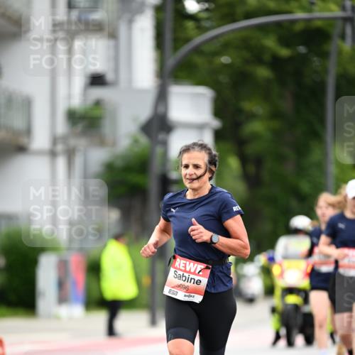 14.06.2026 - REWE Women's Run Dr. Thomas Lammeyer http://msf.ph/oto/9777481 14.06.2026 10:40:59 Laufen 5096 meine-sportfotos.de