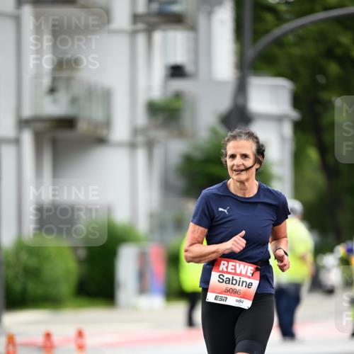 14.06.2026 - REWE Women's Run Dr. Thomas Lammeyer http://msf.ph/oto/9777486 14.06.2026 10:40:59 Laufen 5096, 7 meine-sportfotos.de