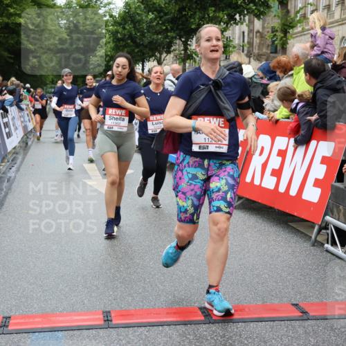 14.06.2026 - REWE Women's Run Strokosch-Dieckow http://msf.ph/oto/9777504 14.06.2026 09:57:02 Ziel 10253, 10479, 10773, 11132, 11214, 11283, 11302, 11312, 11436, 11509, 11535 meine-sportfotos.de