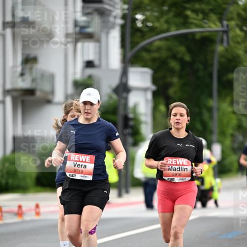 14.06.2026 - REWE Women's Run Dr. Thomas Lammeyer http://msf.ph/oto/9777505 14.06.2026 10:41:02 Laufen 5715, 57, 5916 meine-sportfotos.de