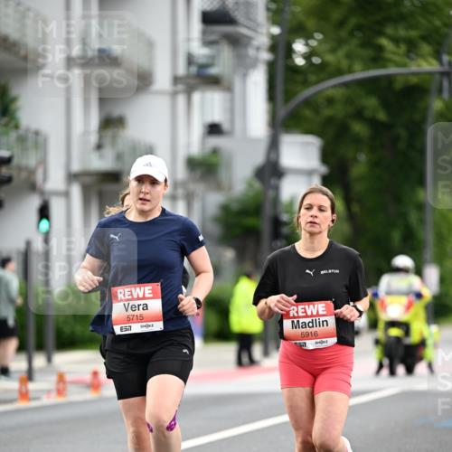 14.06.2026 - REWE Women's Run Dr. Thomas Lammeyer http://msf.ph/oto/9777509 14.06.2026 10:41:02 Laufen 5715, 57, 5916 meine-sportfotos.de