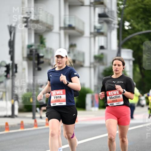 14.06.2026 - REWE Women's Run Dr. Thomas Lammeyer http://msf.ph/oto/9777512 14.06.2026 10:41:03 Laufen 5715, 57, 5916 meine-sportfotos.de