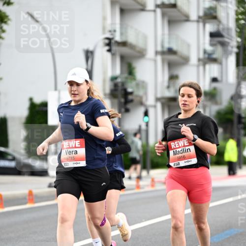 14.06.2026 - REWE Women's Run Dr. Thomas Lammeyer http://msf.ph/oto/9777519 14.06.2026 10:41:03 Laufen 5715, 577, 5916 meine-sportfotos.de