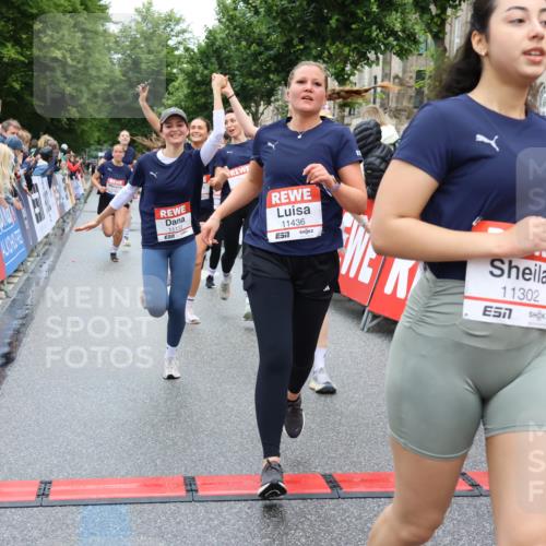14.06.2026 - REWE Women's Run Strokosch-Dieckow http://msf.ph/oto/9777640 14.06.2026 09:57:04 Ziel 10167, 10253, 10479, 10773, 10844, 11055, 11132, 11214, 11302, 11312, 11436, 11509, 11535 meine-sportfotos.de
