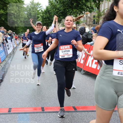 14.06.2026 - REWE Women's Run Strokosch-Dieckow http://msf.ph/oto/9777659 14.06.2026 09:57:04 Ziel 10167, 10253, 10479, 10773, 10844, 11055, 11132, 11214, 11302, 11312, 11436, 11509, 11535 meine-sportfotos.de