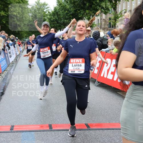 14.06.2026 - REWE Women's Run Strokosch-Dieckow http://msf.ph/oto/9777682 14.06.2026 09:57:04 Ziel 10167, 10253, 10479, 10773, 10844, 11055, 11132, 11214, 11302, 11312, 11436, 11509, 11535 meine-sportfotos.de