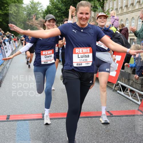 14.06.2026 - REWE Women's Run Strokosch-Dieckow http://msf.ph/oto/9777699 14.06.2026 09:57:05 Ziel 10167, 10253, 10479, 10773, 10844, 11055, 11132, 11214, 11302, 11312, 11436, 11509, 11535 meine-sportfotos.de