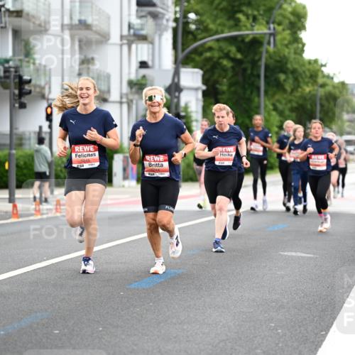 14.06.2026 - REWE Women's Run Dr. Thomas Lammeyer http://msf.ph/oto/9777732 14.06.2026 10:41:45 Laufen 5245, 5244, 5333 meine-sportfotos.de