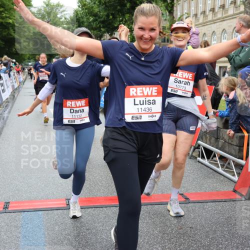 14.06.2026 - REWE Women's Run Strokosch-Dieckow http://msf.ph/oto/9777745 14.06.2026 09:57:05 Ziel 10167, 10253, 10479, 10773, 10844, 11055, 11132, 11214, 11302, 11312, 11436, 11509, 11535 meine-sportfotos.de