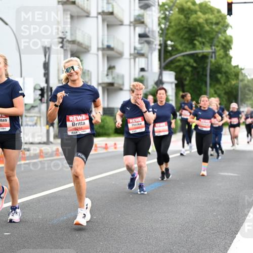 14.06.2026 - REWE Women's Run Dr. Thomas Lammeyer http://msf.ph/oto/9777746 14.06.2026 10:41:46 Laufen 5245, 6244 meine-sportfotos.de