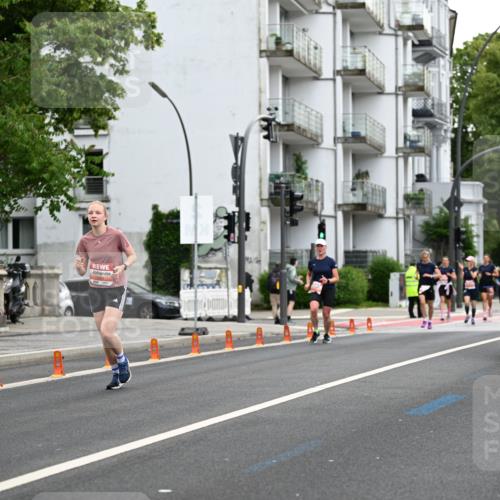 14.06.2026 - REWE Women's Run Dr. Thomas Lammeyer http://msf.ph/oto/9777911 14.06.2026 10:42:08 Laufen 2, 0, 00, 59, 389 meine-sportfotos.de