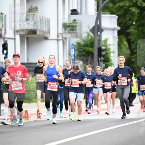 14.06.2026 - REWE Women's Run Dr. Thomas Lammeyer http://msf.ph/oto/9777962 14.06.2026 10:42:18 Laufen 5571, 5376, 5219, 5640, 5218 meine-sportfotos.de