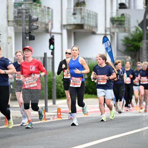 14.06.2026 - REWE Women's Run Dr. Thomas Lammeyer http://msf.ph/oto/9777970 14.06.2026 10:42:19 Laufen 670, 5376, 5640, 5217, 5898 meine-sportfotos.de