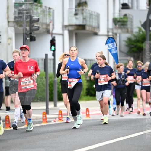 14.06.2026 - REWE Women's Run Dr. Thomas Lammeyer http://msf.ph/oto/9777971 14.06.2026 10:42:19 Laufen 6701, 5376, 51, 5, 30, 5898 meine-sportfotos.de