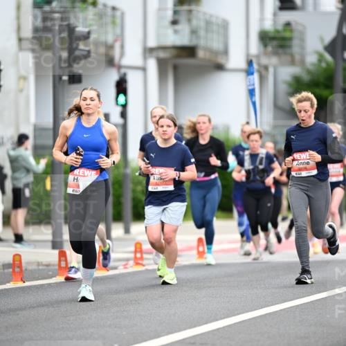 14.06.2026 - REWE Women's Run Dr. Thomas Lammeyer http://msf.ph/oto/9777981 14.06.2026 10:42:20 Laufen 5376, 51, 5217, 657, 5898, 7 meine-sportfotos.de