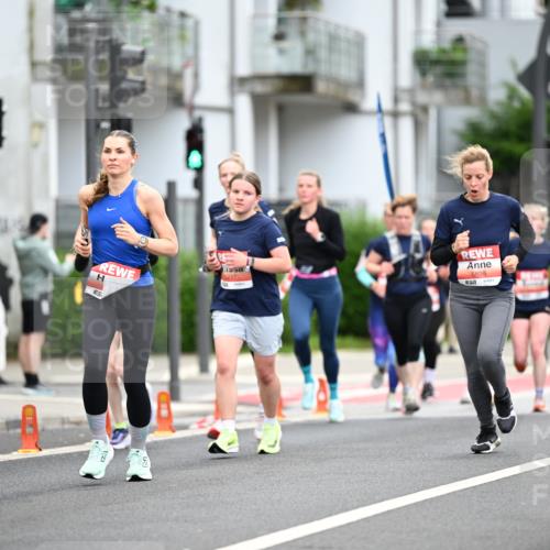 14.06.2026 - REWE Women's Run Dr. Thomas Lammeyer http://msf.ph/oto/9777982 14.06.2026 10:42:20 Laufen 5376, 7, 5217, 5898 meine-sportfotos.de