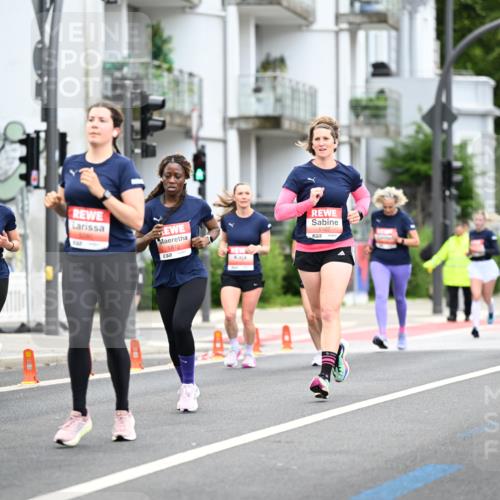 14.06.2026 - REWE Women's Run Dr. Thomas Lammeyer http://msf.ph/oto/9778040 14.06.2026 10:42:27 Laufen 5284, 5872, 5107, 7 meine-sportfotos.de