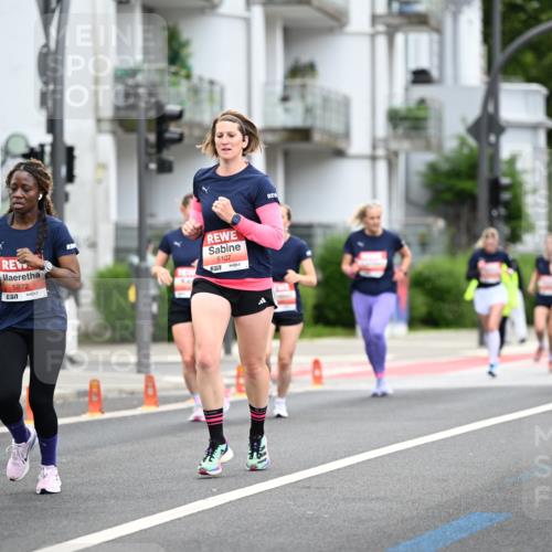 14.06.2026 - REWE Women's Run Dr. Thomas Lammeyer http://msf.ph/oto/9778048 14.06.2026 10:42:28 Laufen 5872, 5107, 657 meine-sportfotos.de