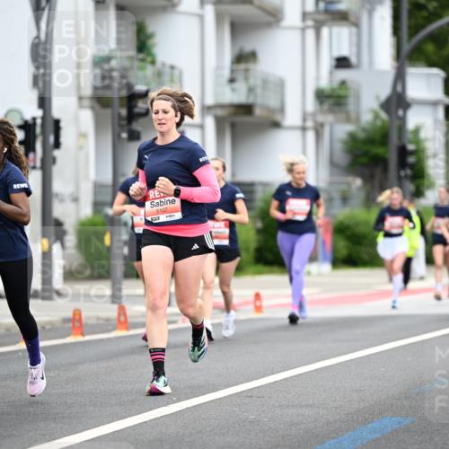 14.06.2026 - REWE Women's Run Dr. Thomas Lammeyer http://msf.ph/oto/9778049 14.06.2026 10:42:28 Laufen 5872, 5107, 577 meine-sportfotos.de