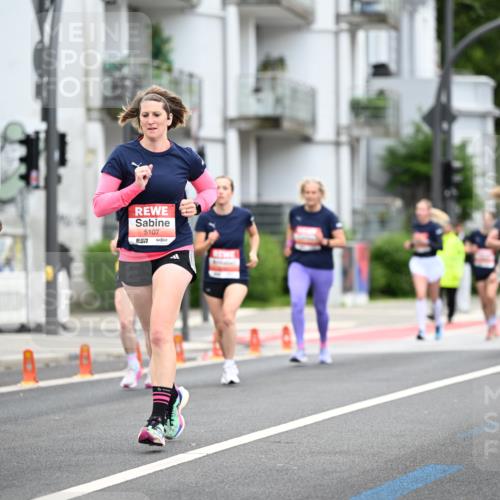 14.06.2026 - REWE Women's Run Dr. Thomas Lammeyer http://msf.ph/oto/9778052 14.06.2026 10:42:28 Laufen 5872, 657, 5107, 657 meine-sportfotos.de