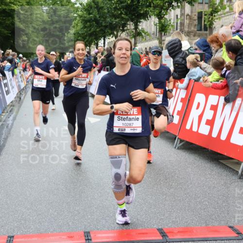 14.06.2026 - REWE Women's Run Strokosch-Dieckow http://msf.ph/oto/9778067 14.06.2026 09:57:14 Ziel 10131, 10167, 10253, 10287, 10463, 10479, 10543, 10611, 10740, 10835, 10844, 10926, 11016, 11055, 11344 meine-sportfotos.de