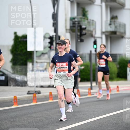 14.06.2026 - REWE Women's Run Dr. Thomas Lammeyer http://msf.ph/oto/9778095 14.06.2026 10:42:33 Laufen 5113, 6571, 5581, 7 meine-sportfotos.de