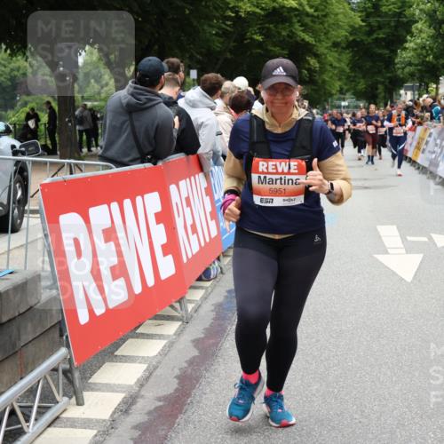 14.06.2026 - REWE Women's Run Strokosch-Dieckow http://msf.ph/oto/9778112 14.06.2026 11:03:56 Ziel 5030, 5457, 5660, 5951 meine-sportfotos.de