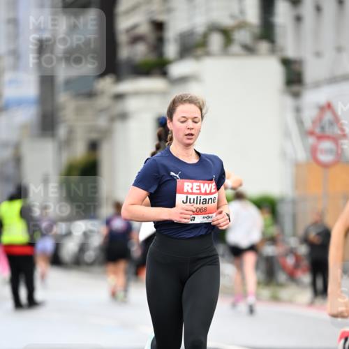 14.06.2026 - REWE Women's Run Dr. Thomas Lammeyer http://msf.ph/oto/9778217 14.06.2026 10:43:36 Laufen 068, 7 meine-sportfotos.de