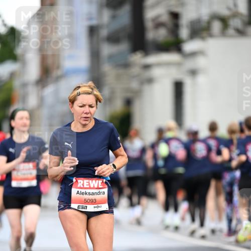 14.06.2026 - REWE Women's Run Dr. Thomas Lammeyer http://msf.ph/oto/9778246 14.06.2026 10:44:03 Laufen 5500, 5093 meine-sportfotos.de