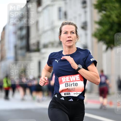 14.06.2026 - REWE Women's Run Dr. Thomas Lammeyer http://msf.ph/oto/9778342 14.06.2026 10:44:26 Laufen 5682 meine-sportfotos.de