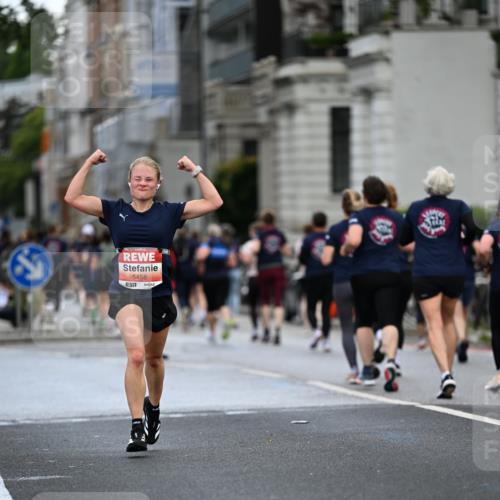 14.06.2026 - REWE Women's Run Dr. Thomas Lammeyer http://msf.ph/oto/9778356 14.06.2026 10:44:35 Laufen 5458, 657 meine-sportfotos.de