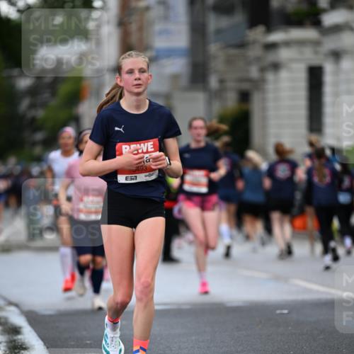 14.06.2026 - REWE Women's Run Dr. Thomas Lammeyer http://msf.ph/oto/9778377 14.06.2026 10:44:47 Laufen 7, 493 meine-sportfotos.de