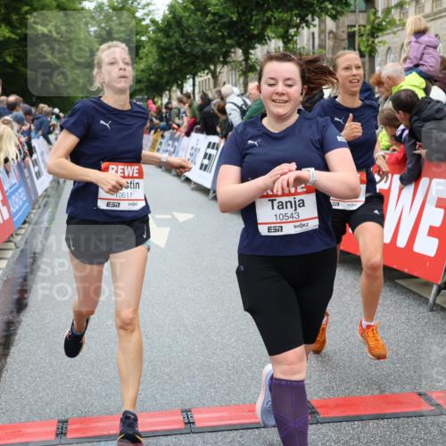 14.06.2026 - REWE Women's Run Strokosch-Dieckow http://msf.ph/oto/9778388 14.06.2026 09:57:19 Ziel 10131, 10287, 10385, 10463, 10543, 10611, 10835, 10926, 10976, 11016, 11183 meine-sportfotos.de